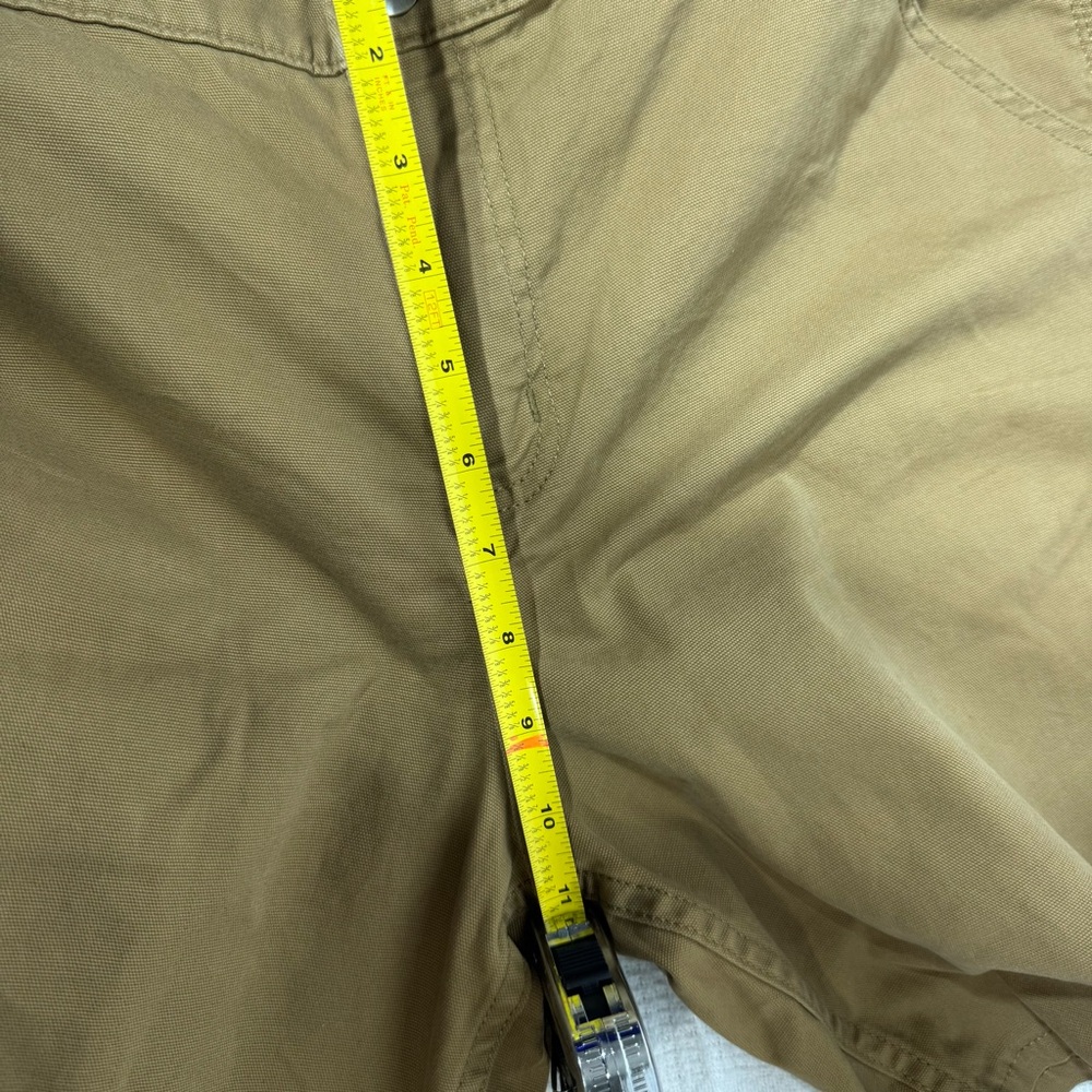 Carhartt Tan Cargo Shorts for Versatile Outdoor Wear Womens Size 16 Loose Fit - Picture 7 of 7